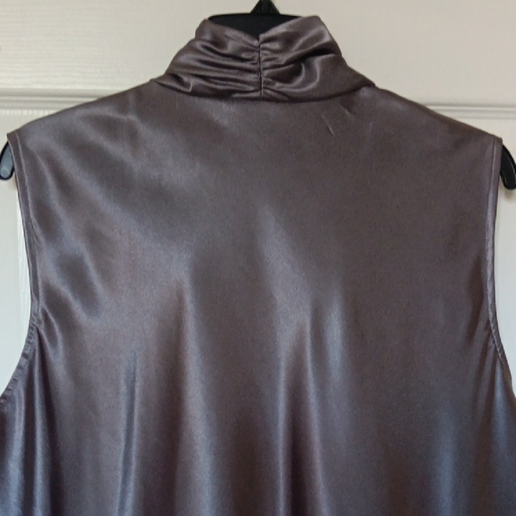Nine West Women's Gray Sateen Sleeveless Top.XL - Picture 5 of 6